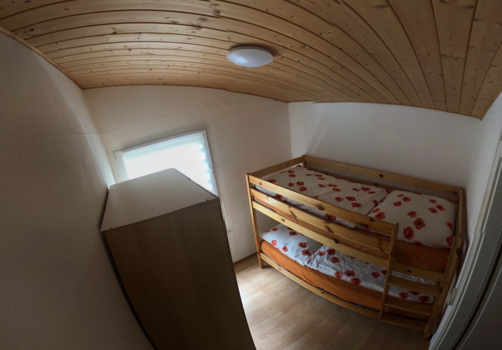 Kinderzimmer mit Doppelstockbett