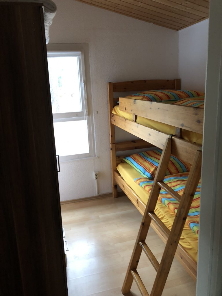 Kinderzimmer mit Doppelstockbett